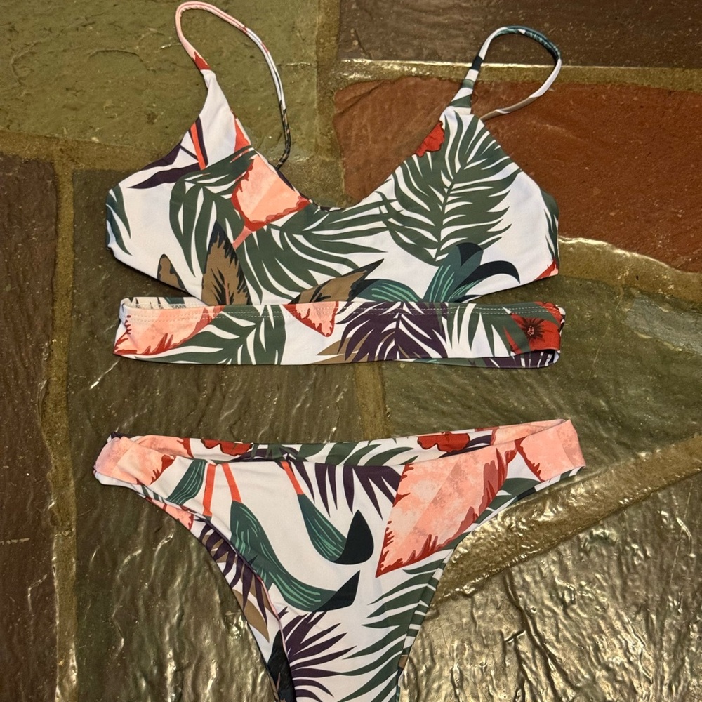 Green and Pink Artistic Bikini Set Swim